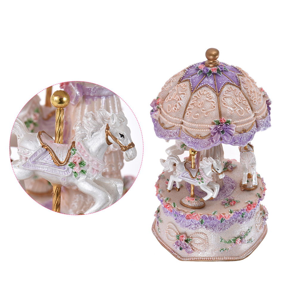 Luxury Dream 3-Horse Rotating  - Snow Globe Musical recensie en prijs